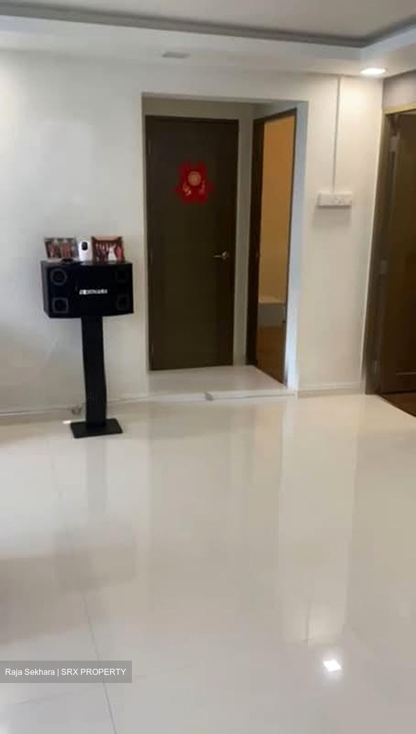 Blk 532 Hougang Avenue 6 (Hougang), HDB 3 Rooms #585056201